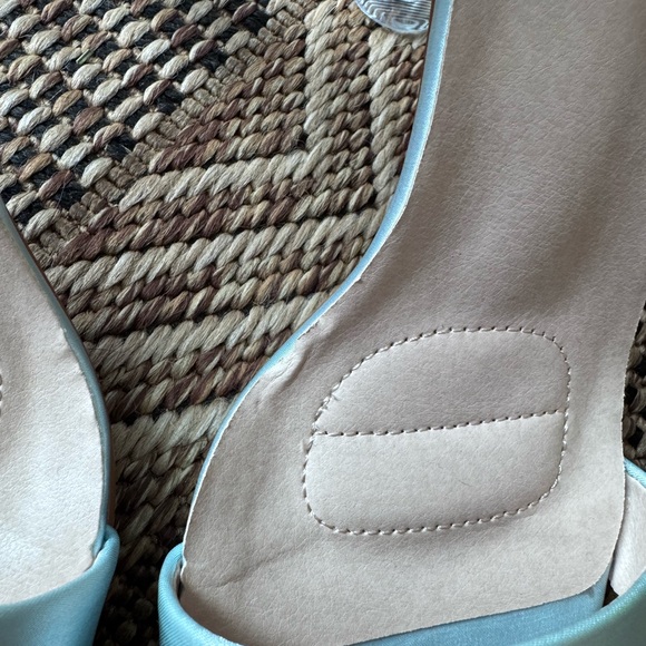 KAILEE P. Powder Blue Satin Stiletto Heels Size 8 - Picture 7 of 8